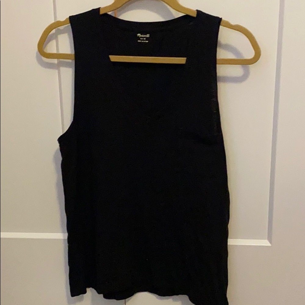 Madewell v neck pocket tank